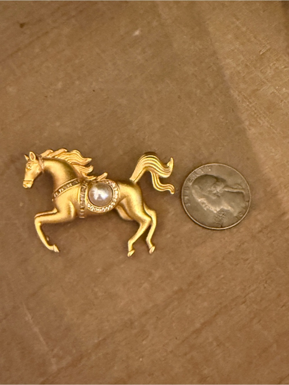 Gold Tone Running Horse Brooch with Faux Pearl Saddle Accent - Picture 4 of 4